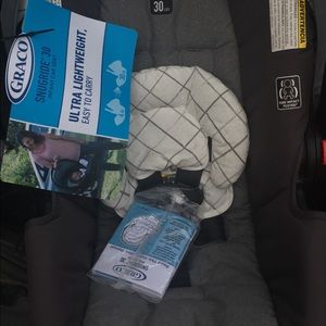 Graco infant car seat 30ibs